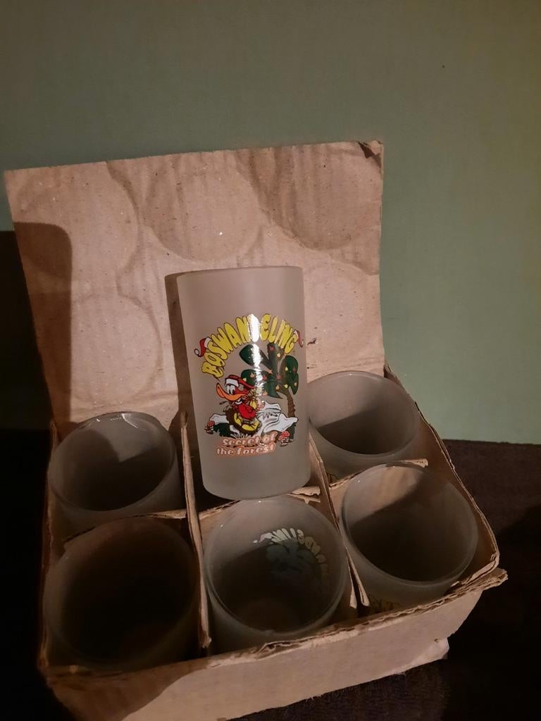 6 nieuwe glazen Boswandeling, Ophalen, Nieuw