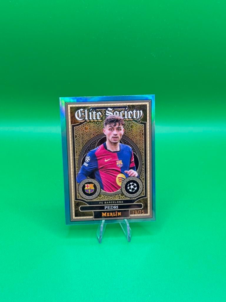 2024-25 Topps Merlin UCC Elite Society Pedri 19/75 #ES-7, Ophalen of Verzenden, Zo goed als nieuw