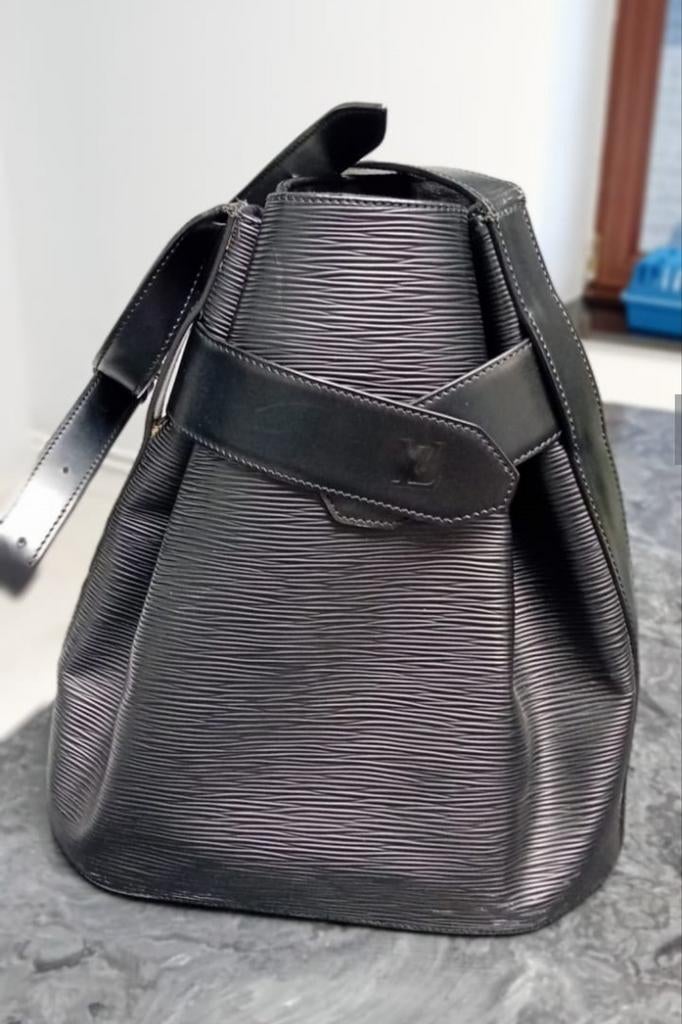 Sac à main YSL, Enlèvement, Sac à main