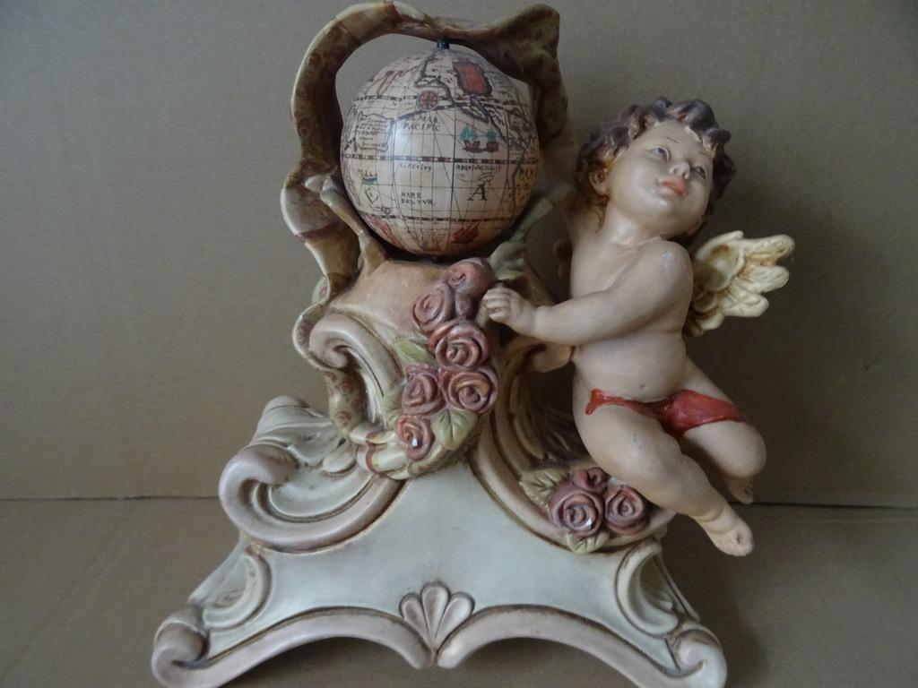 Beeld engel aardewerk beeld engel met wereldbol Italië 32cm, Antiek en Kunst, Ophalen of Verzenden