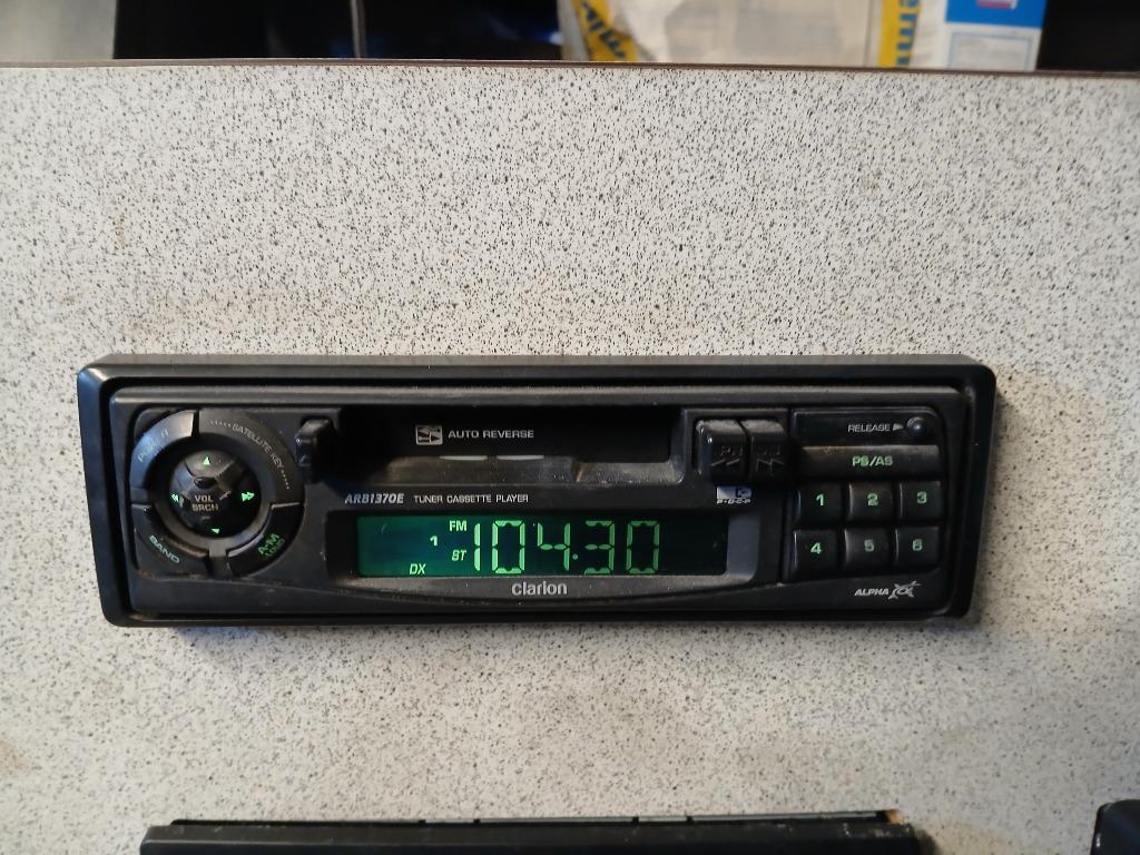 Auto-radio K7 Clarion ARB1370 E, Ophalen, Gebruikt