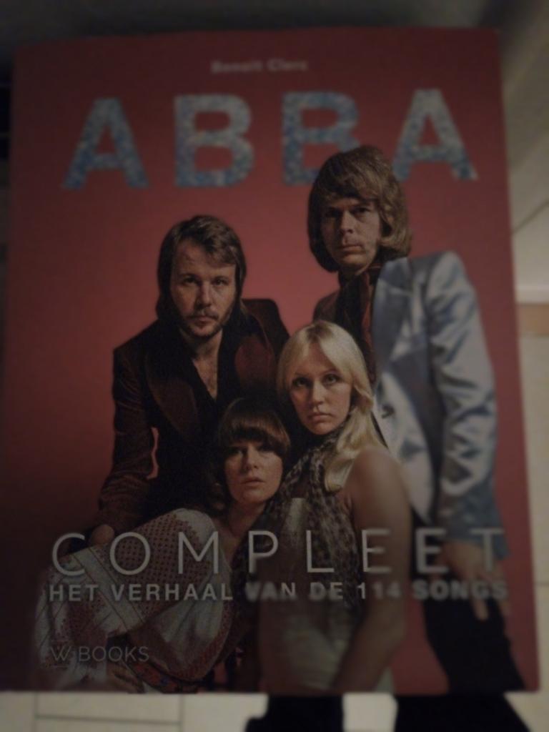 Abba compleet verhaal van de  114 songs, Ophalen