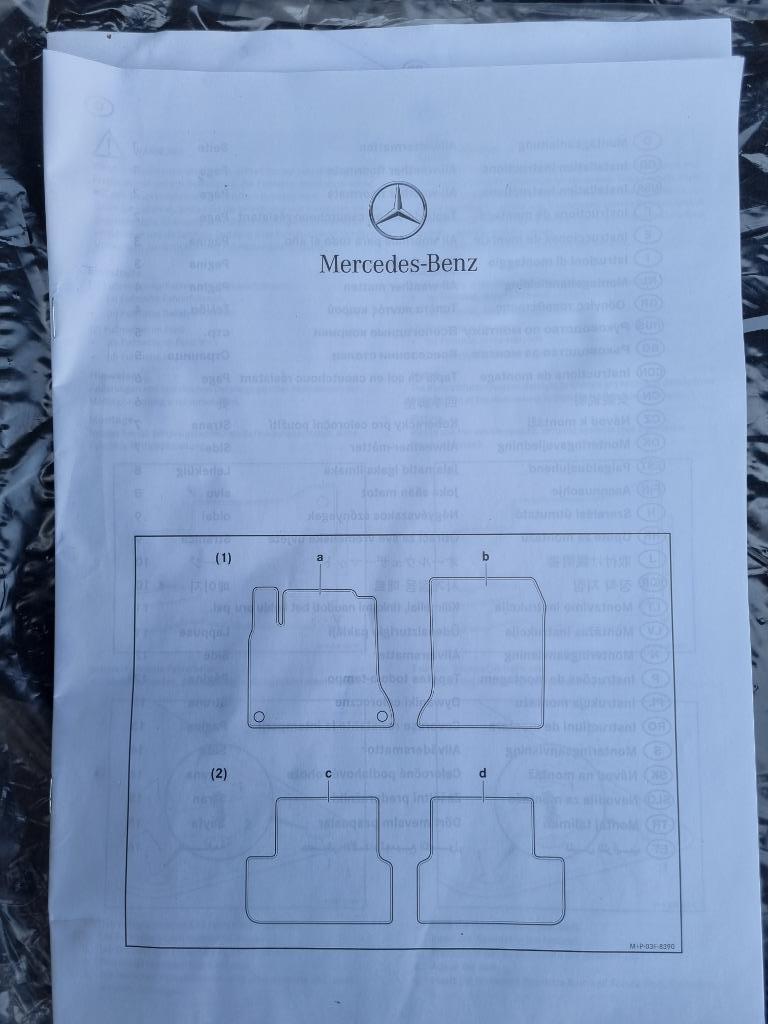 Jeu de tapis en velours MERCEDES GLA, Enlèvement, Neuf