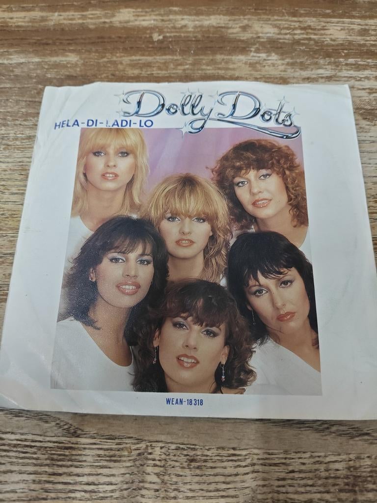 Dolly Dots: Hela-Di-Ladi-Lo & Hey Heartbreaker, Enlèvement, Comme neuf, Single