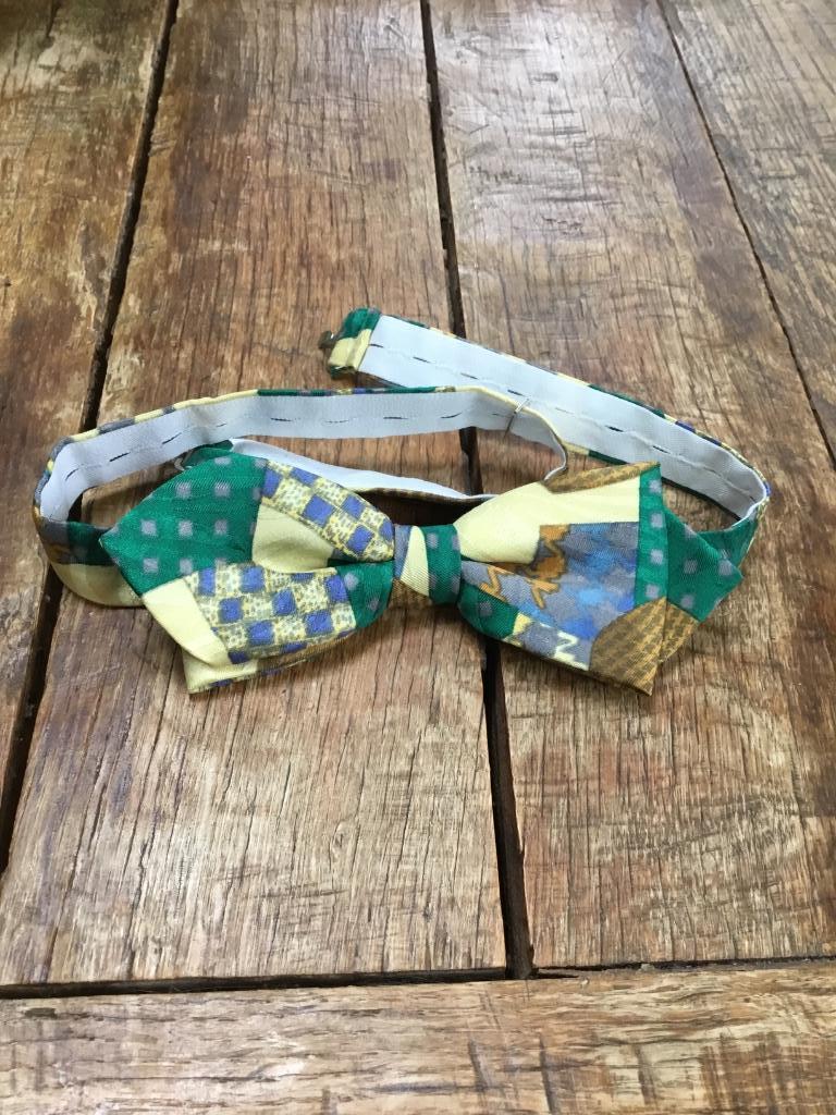 Noeud papillon, Enlèvement, Comme neuf, Vert, À motif