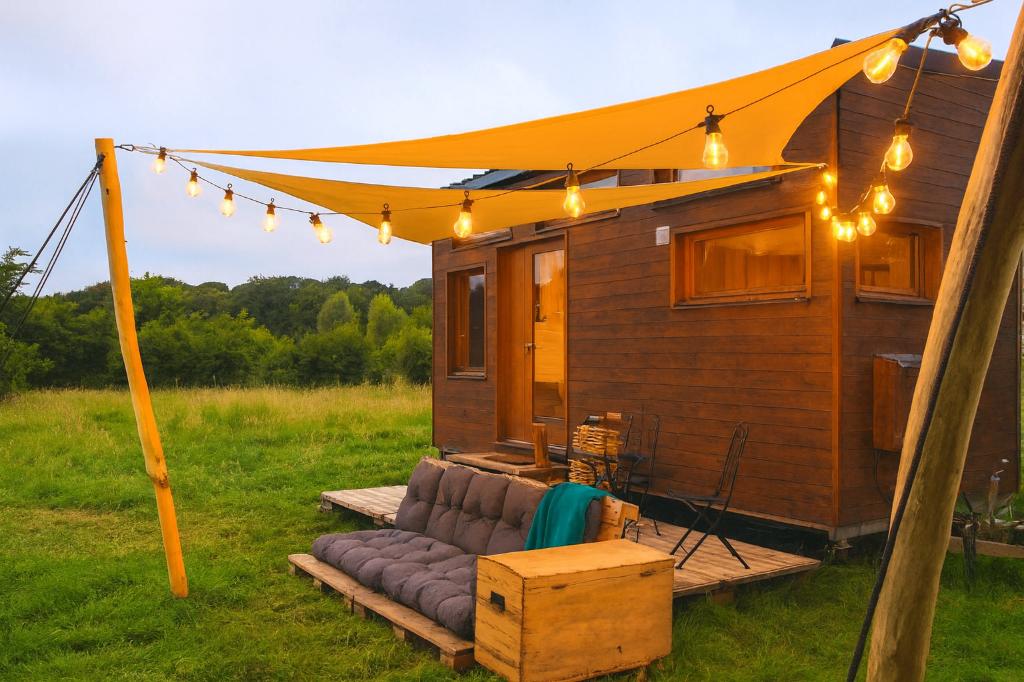 CHARMANTE TINY HOUSE TE KOOP, Caravans en Kamperen, Stacaravans, Tot en met 3