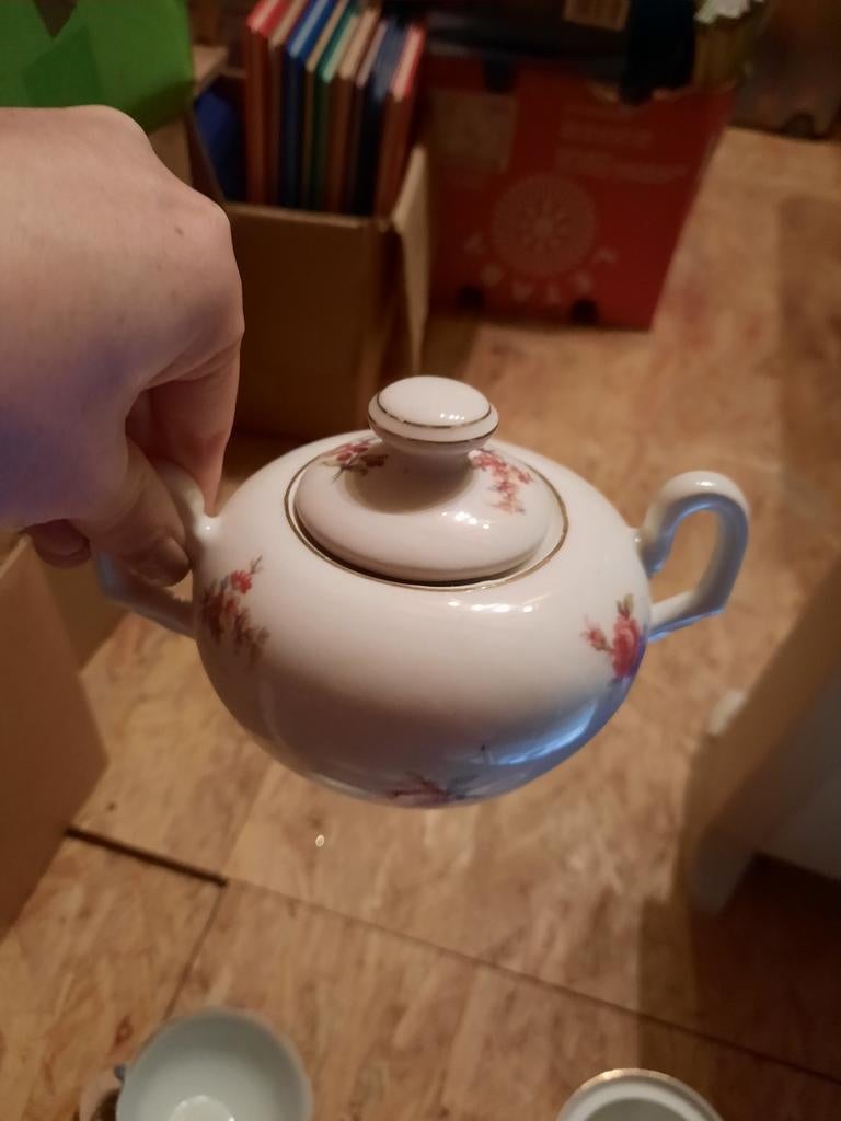 Koffietassen, melkkannetjes, suikerpot ..., Ophalen of Verzenden