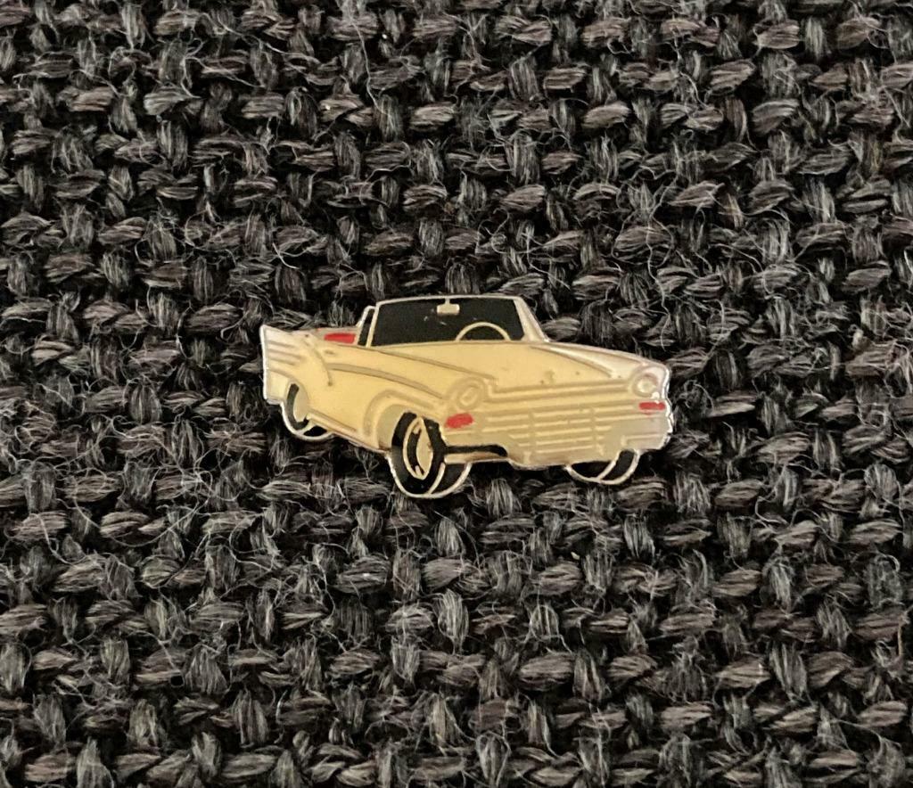 PIN - CADILLAC - CAR - AUTO - VOITURE, Envoi, Utilisé, Transport, Insigne ou Pin's