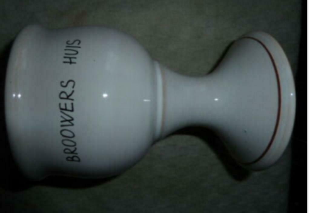 #A bier glas / stenen kelk BROOWERS HUIS, Enlèvement ou Envoi, Neuf, Verre à bière