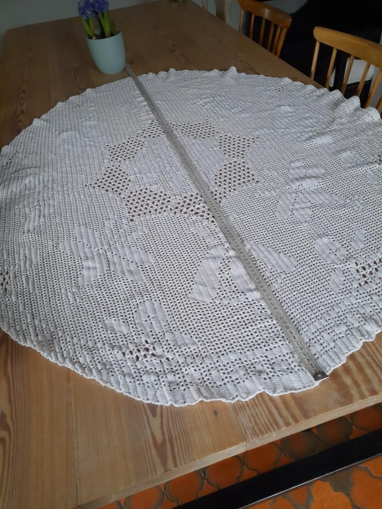 Nappe ovale blanche au crochet faite main, Enlèvement ou Envoi