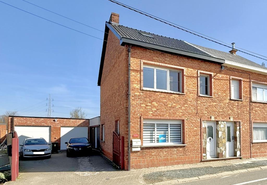 Gerenoveerde woning met 4 slaapkamers in Malderen, Immo, Maisons à vendre, 269 kWh/m²/an, Londerzeel, Maison de coin, 227 m²