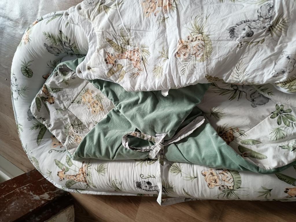 Ensemble nid bébé + couverture + gigoteuse, Enfants & Bébés, Enlèvement, Utilisé
