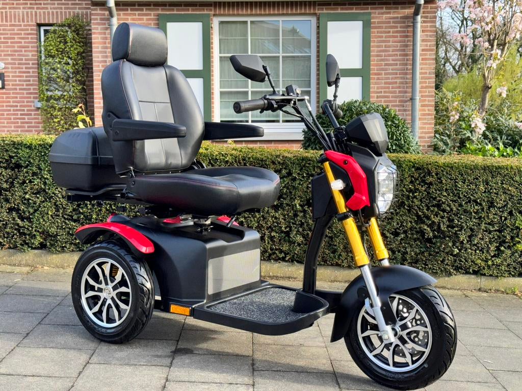 Lux Scootmobiel Shoprider Driewiel Invalide scooter, Diversen, Ophalen of Verzenden, Inklapbaar, Zo goed als nieuw, Elektrische rolstoel