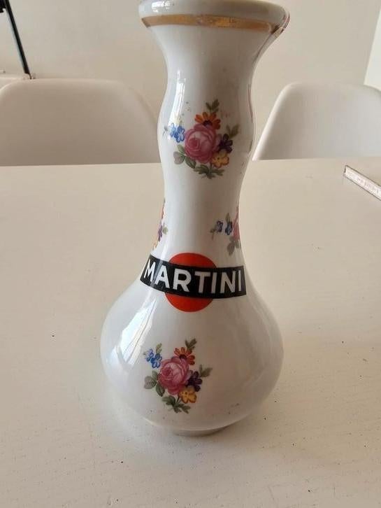 Martini  rossi 
vaas zeer oud, Ophalen of Verzenden, Zo goed als nieuw