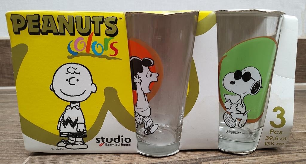 Glazen snoopy, Verzamelen, Stripfiguren, Ophalen of Verzenden, Snoopy, Zo goed als nieuw