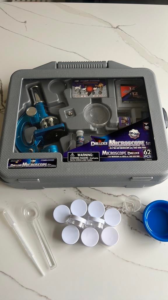 Ontdekdoos: Deluxe microscoop met accessoires., Ophalen of Verzenden, Zo goed als nieuw