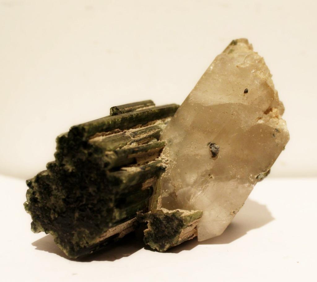 TOURMALINE avec QUARTZ du Brésil, Enlèvement ou Envoi, Minéral