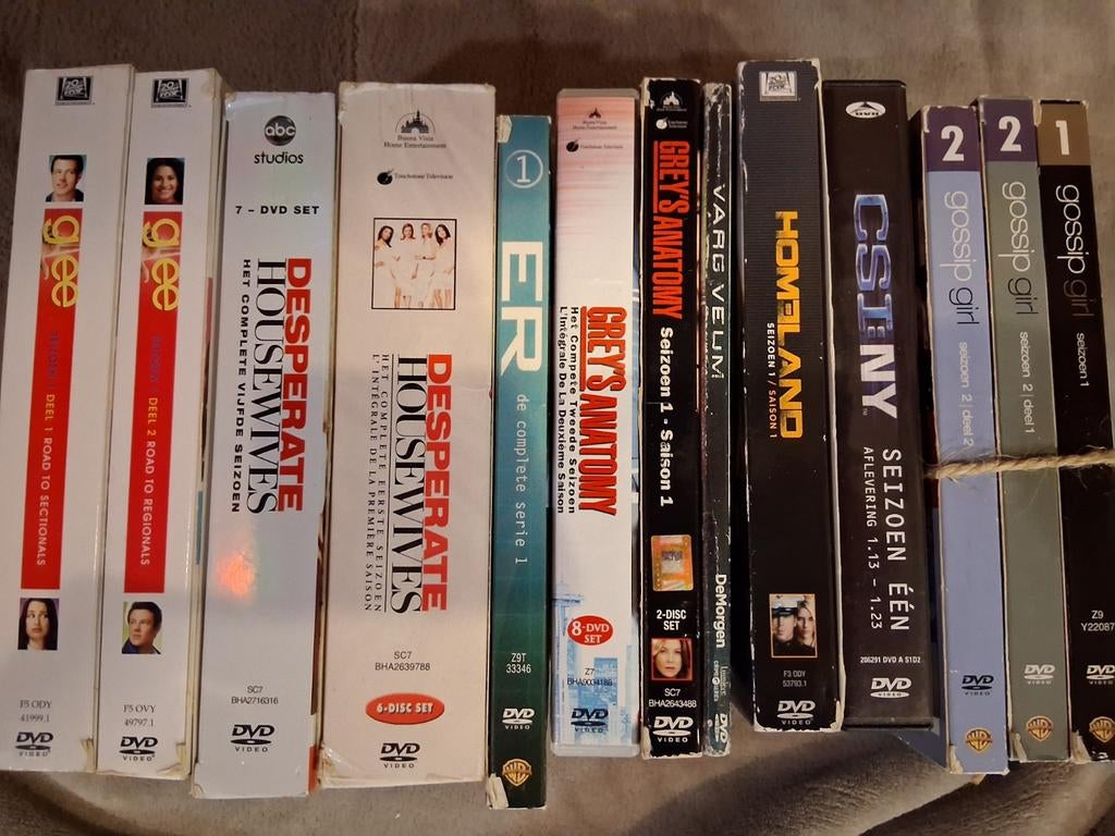 Pakket dvd-boxen tv-series 10€ voor alles samen, Boxset, Ophalen of Verzenden, Zo goed als nieuw, Actie en Avontuur