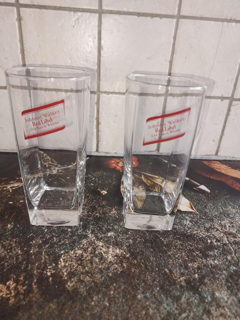 Longdrink Johnnie Walker Red Label, Ophalen of Verzenden, Zo goed als nieuw, Borrel- of Shotglas