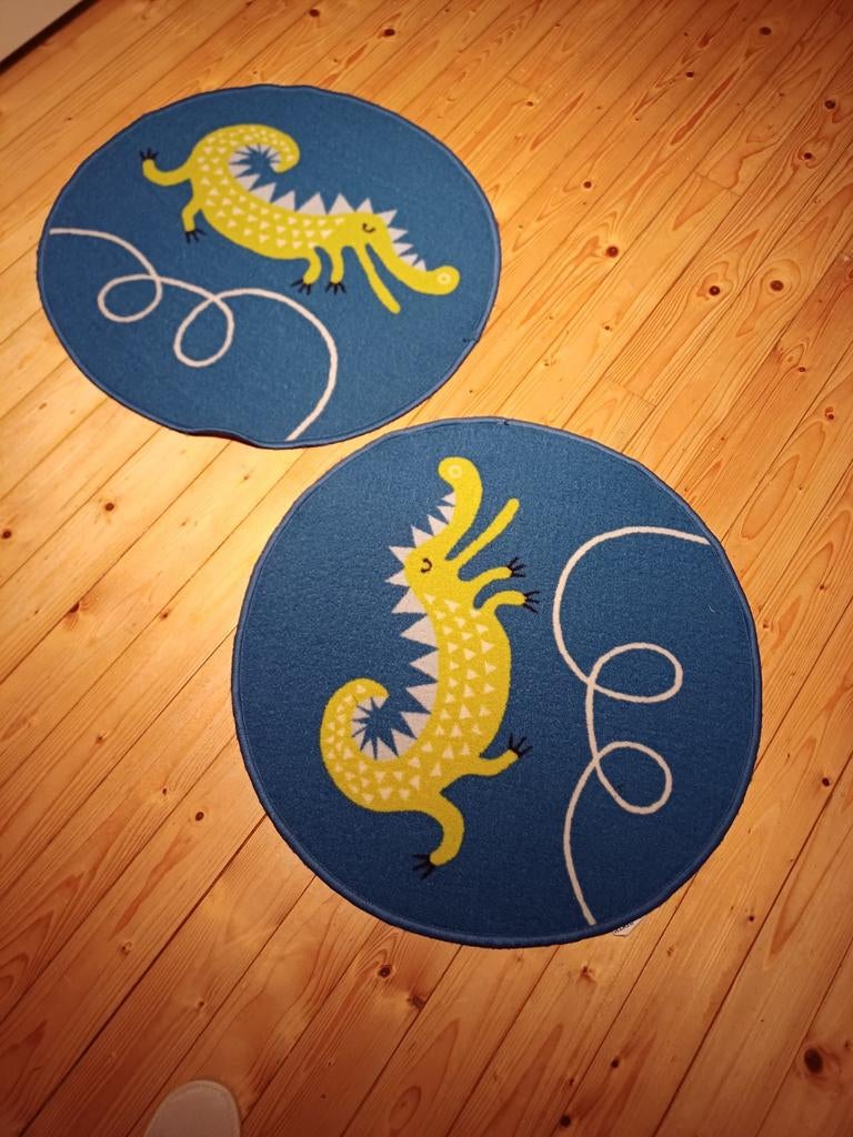 Tapijt Ikea draak ´Bullrig' 67cm, Kinderen en Baby's, Ophalen of Verzenden, Zo goed als nieuw