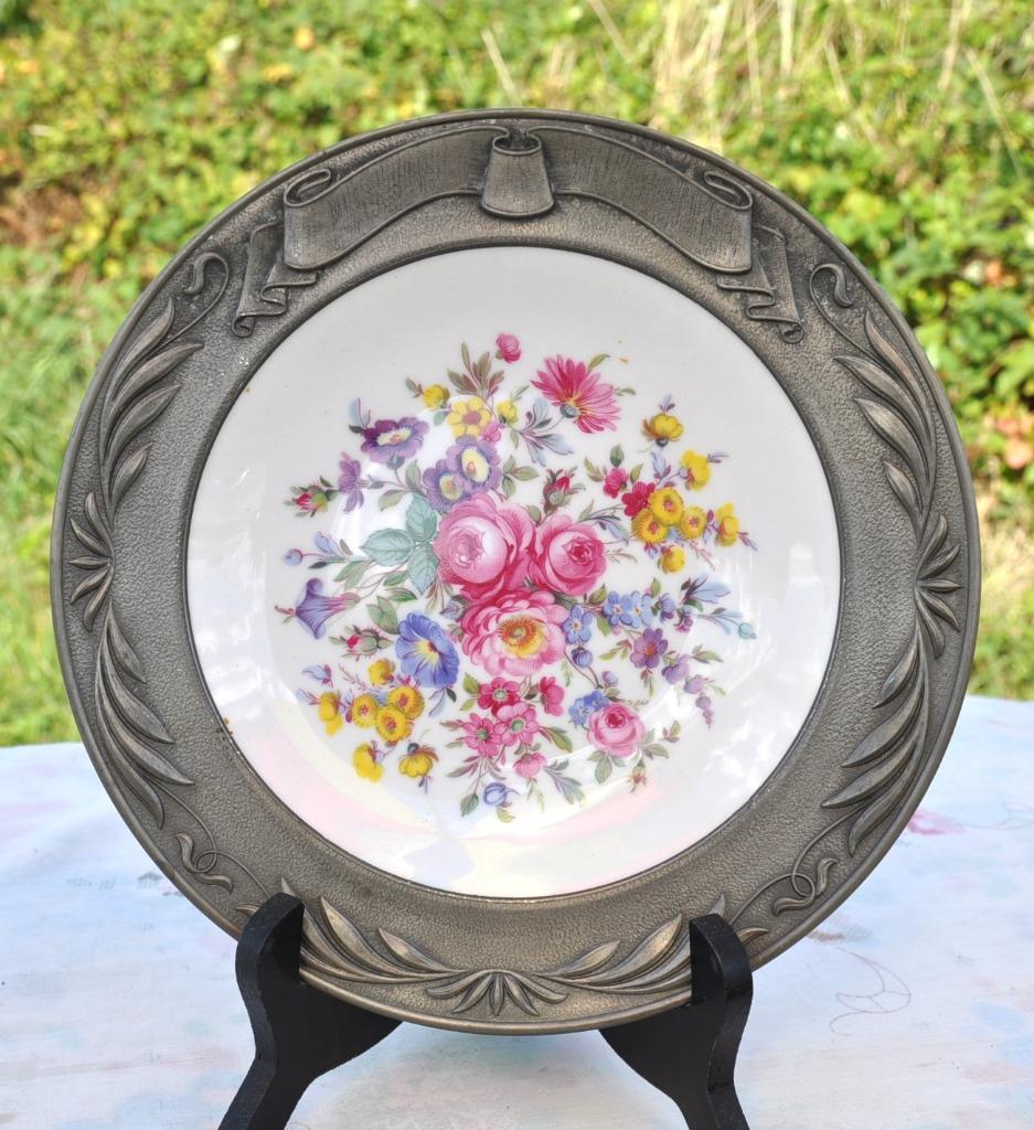assiette décorative porcelaine et imitation etain, Enlèvement ou Envoi