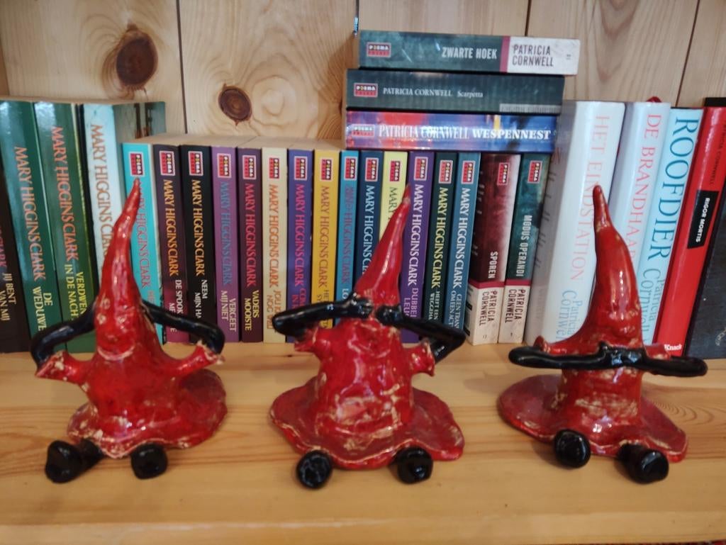 3 keramieken beeldjes- horen, zien en zwijgen, handgemaakt, Antiek en Kunst, Ophalen of Verzenden