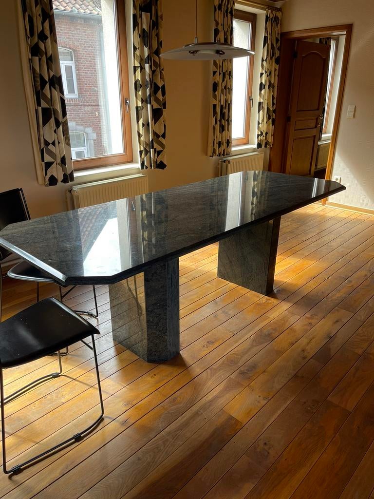Granieten tafel en salontafel, Ophalen, Overige materialen, 200 cm of meer, 50 tot 100 cm