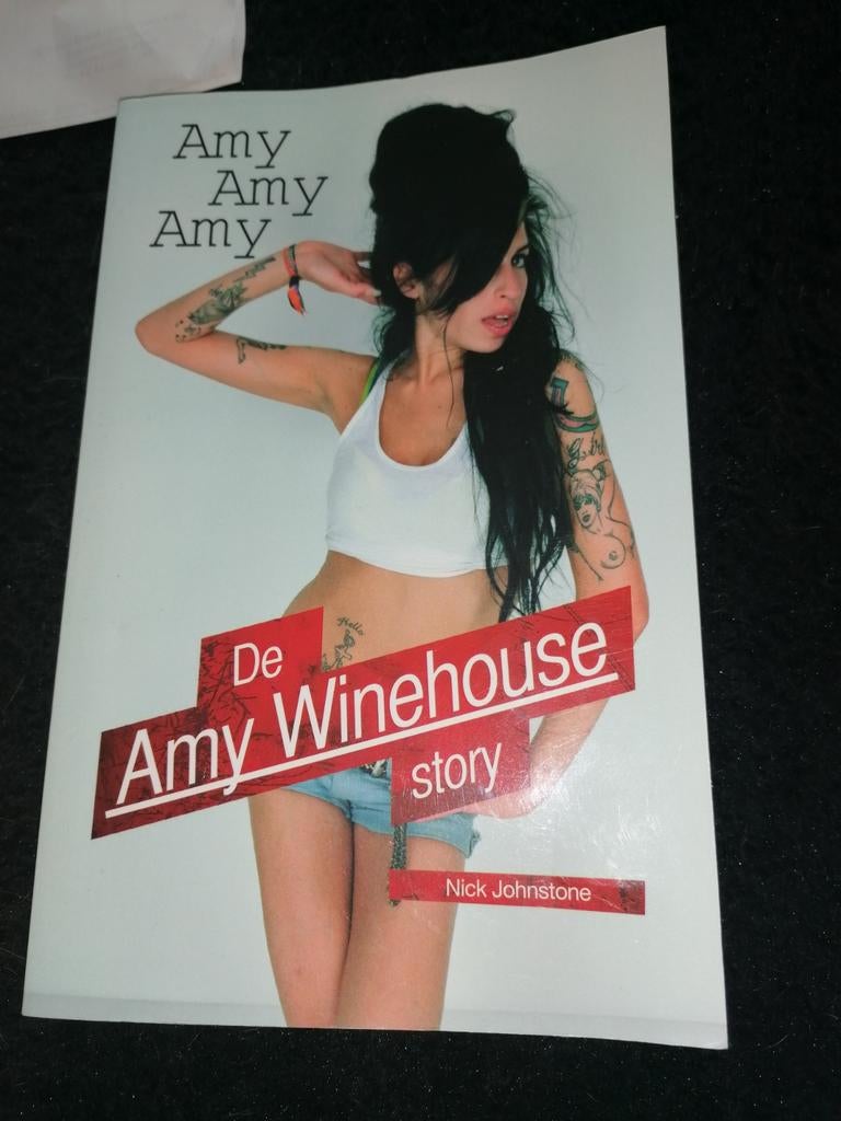 Boek Amy winehouse, Ophalen of Verzenden