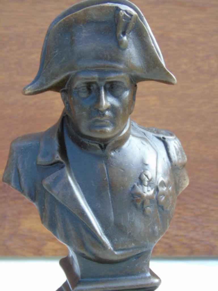 Buste van Napoleon in brons op een gesigneerde sokkel., Ophalen, Brons