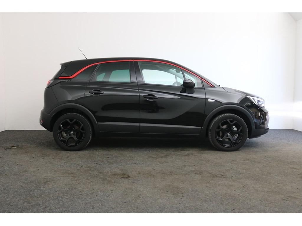 Opel Crossland 1.2 TURBO GS-LINE *BTW AFTREKBAAR*GPS*CARPLA, USB, Zwart, Handgeschakeld, 5 deurs