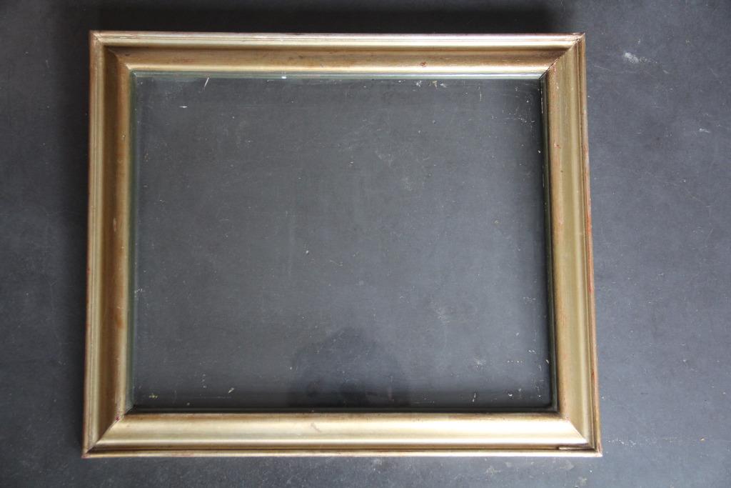 Cadre vitré ancien en bois doré pour 33x40cm, Antiquités & Art, Enlèvement ou Envoi