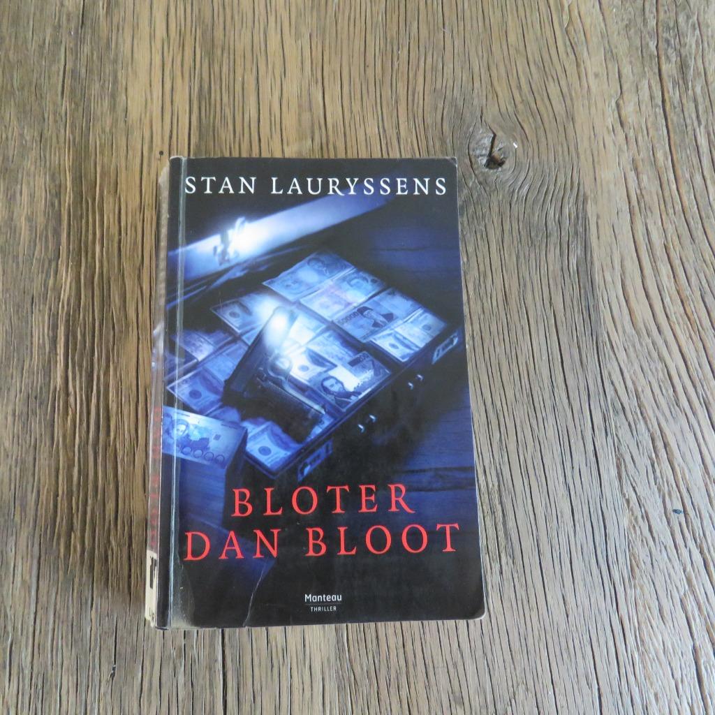 Bloter dan bloot Stan Lauryssens, Enlèvement ou Envoi