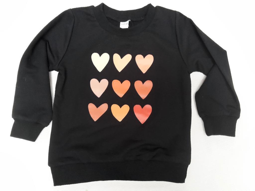 Splinternieuw truitje met hartjes, maat 100, Enlèvement ou Envoi, Neuf, Garçon ou Fille, Pull ou Veste
