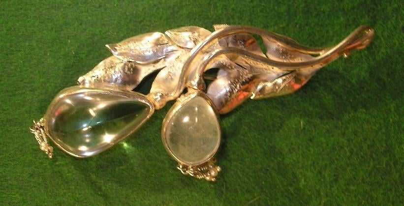 GRANDE BROCHE EN ARGENT SERTIE DE 2 PIERRES(CRISTAL), Enlèvement ou Envoi, 7 à 10 cm, Avec cristal, Utilisé