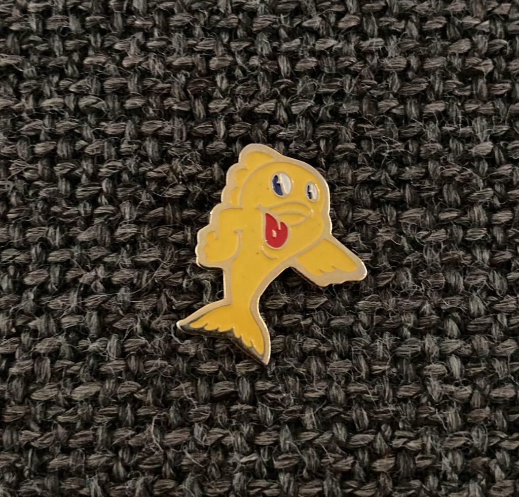 PIN - FINDUS - VIS - POISSON - FISH, Verzenden, Gebruikt, Merk, Speldje of Pin