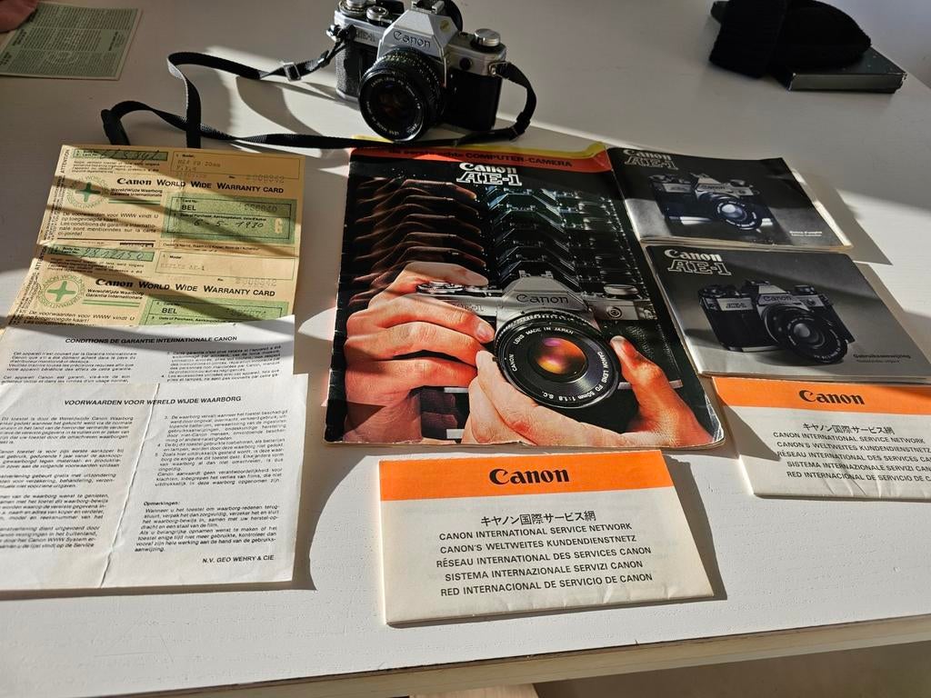 Canon AE -1 
Met Vintage Canon Speedlite 155A flitser (plug-, Audio, Tv en Foto, Fotocamera's Analoog, Ophalen of Verzenden, Zo goed als nieuw