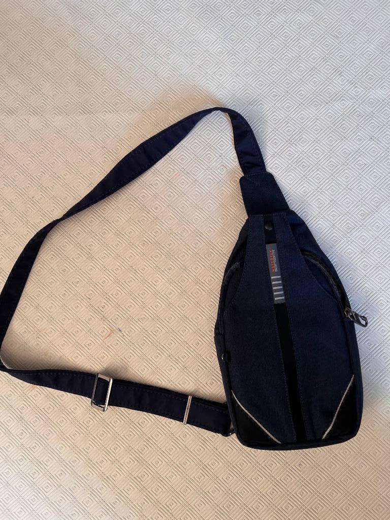 Sling Waterfly Defender (4,5L), Handtassen en Accessoires, Tassen | Rugtassen, Nieuw, Minder dan 25 cm, 30 tot 45 cm, Ophalen