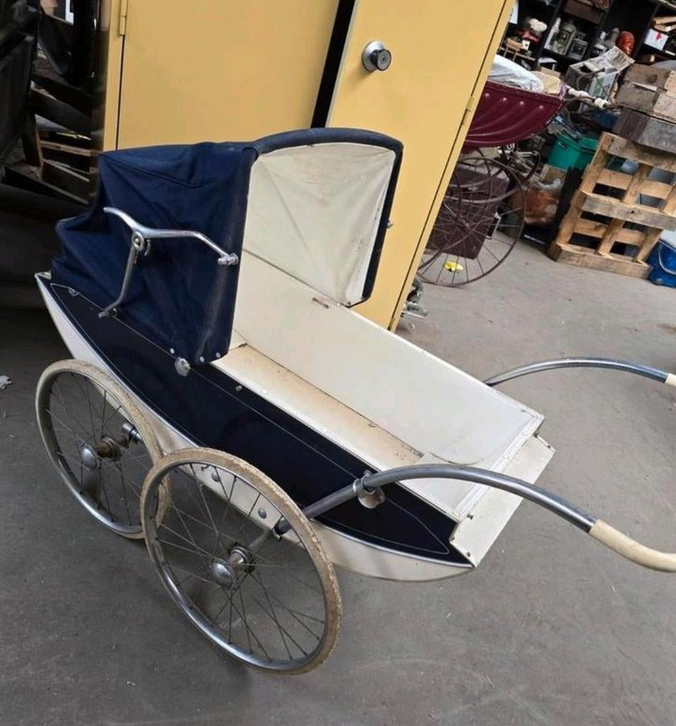 Landau vintage pour poupée, poussette pour enfants, antique,, Enlèvement, Poussette