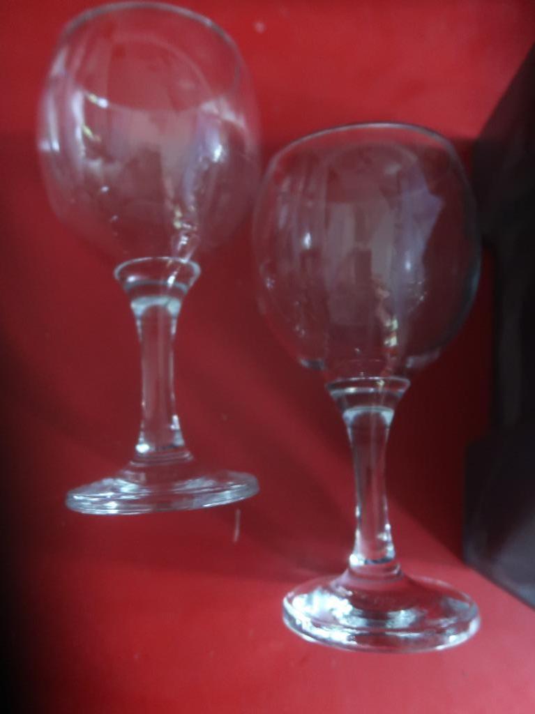 wijnglazen 6 identieke, Verzamelen, Glas en Drinkglazen, Ophalen of Verzenden, Zo goed als nieuw, Overige typen