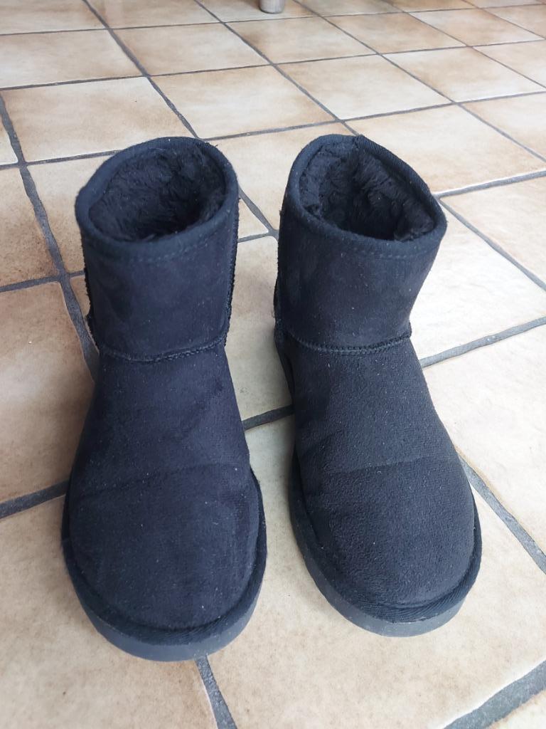Chaussure UGG australia, Enlèvement, Comme neuf