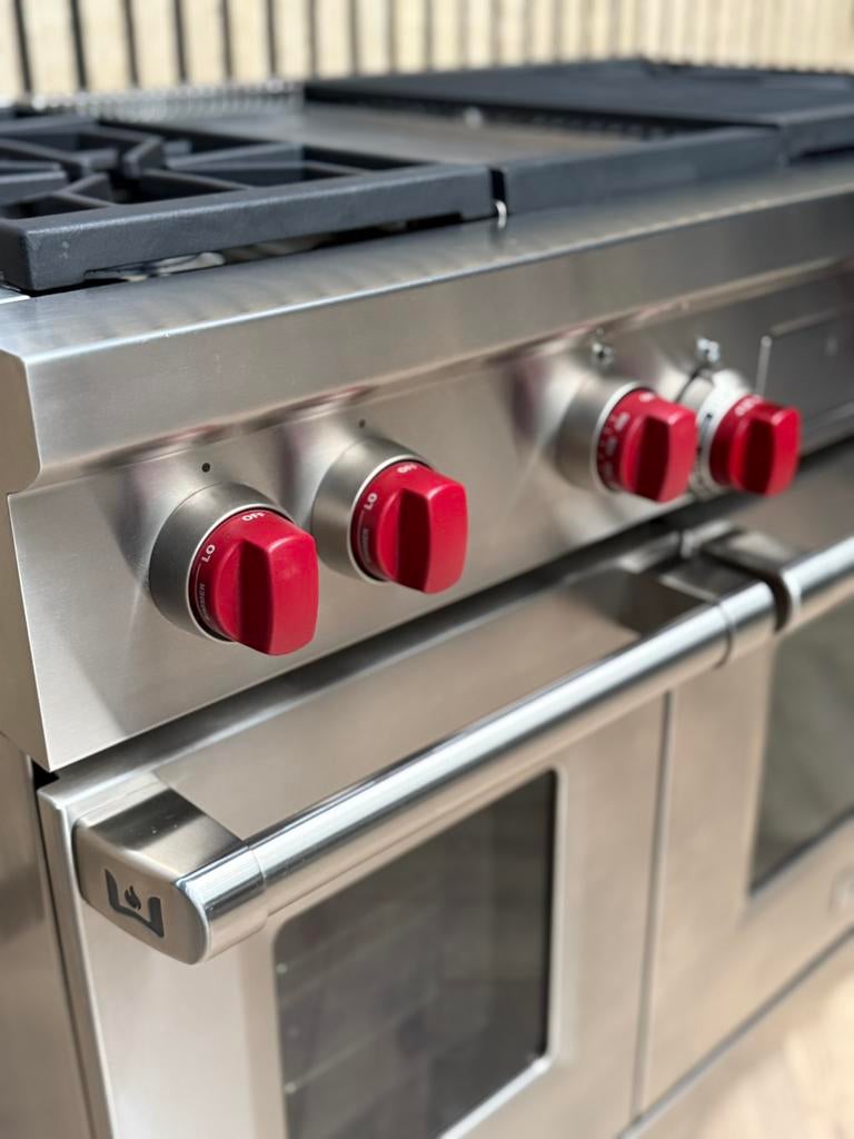 Prachtig Wolf Fornuis 121cm Inox Rode Knoppen Gas, Enlèvement ou Envoi, Plaque chauffante, 5 zones de cuisson ou plus, 60 cm ou plus
