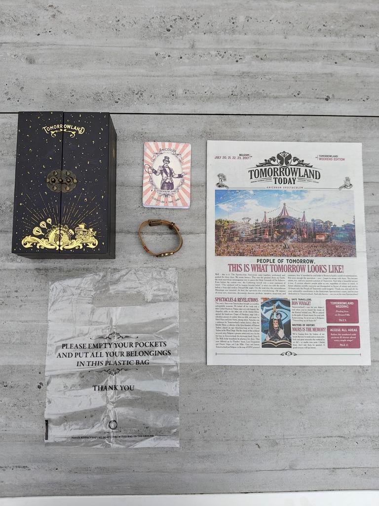 Tomorrowland 2017 - coffret au trésor et objets uniques.