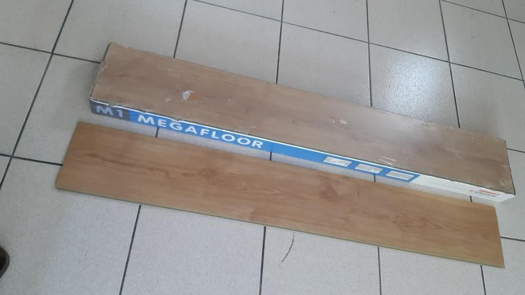 Laminaat, Doe-het-zelf en Bouw, Ophalen, Overige materialen, 50 tot 150 cm, Nieuw