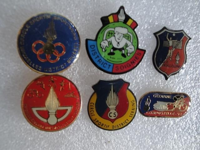 Pin's Gendarmerie, Collections, Enlèvement ou Envoi