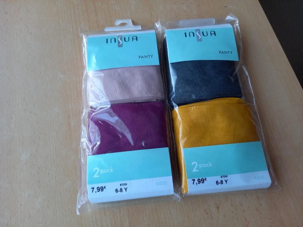 Nouveau pantalons/collants taille 6 ans pour fille Insua, Neuf, Enlèvement ou Envoi, Chaussettes, Fille