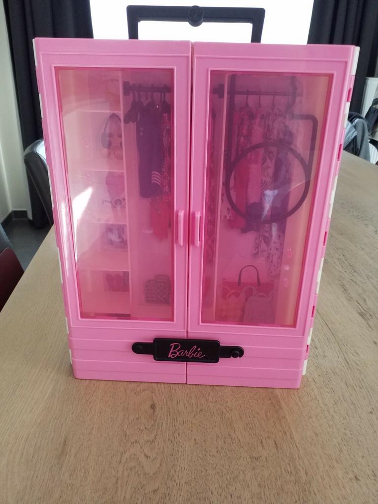 Barbie (lege) kleerkast, Kinderen en Baby's, Ophalen, Gebruikt, Barbie