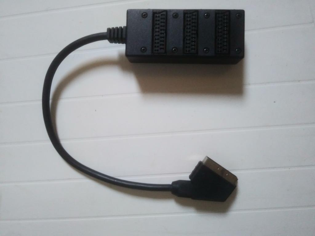 scart verdeel box, Ophalen of Verzenden, Zo goed als nieuw, Minder dan 2 meter, Scartkabel