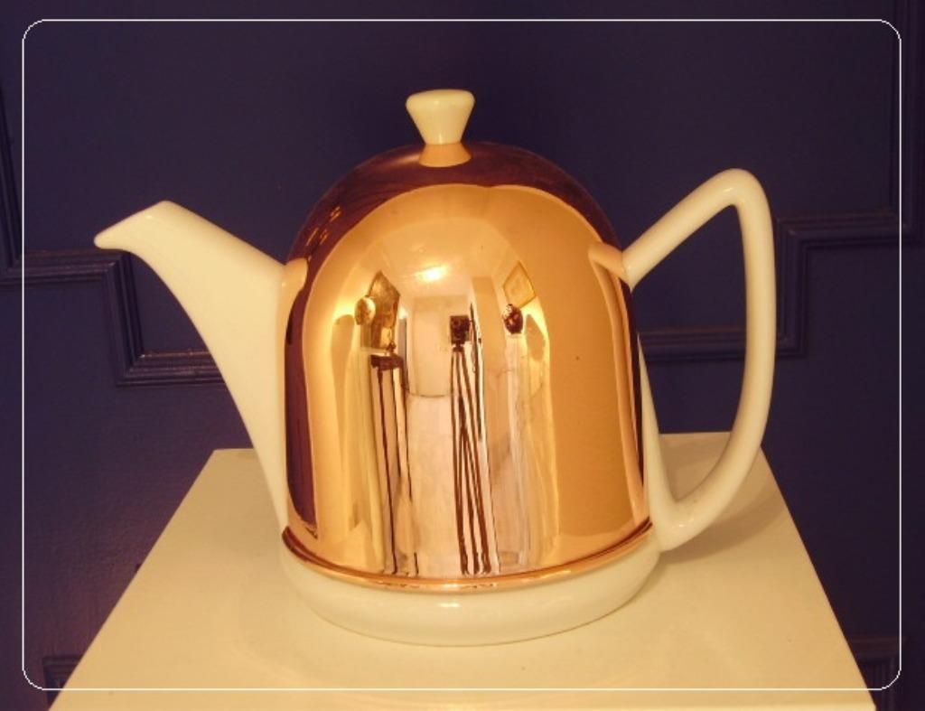 VINTAGE : Theepot van >>> BREDEMEIJER COSY MANTO <<< Holland, Ophalen, Nieuw, Porselein