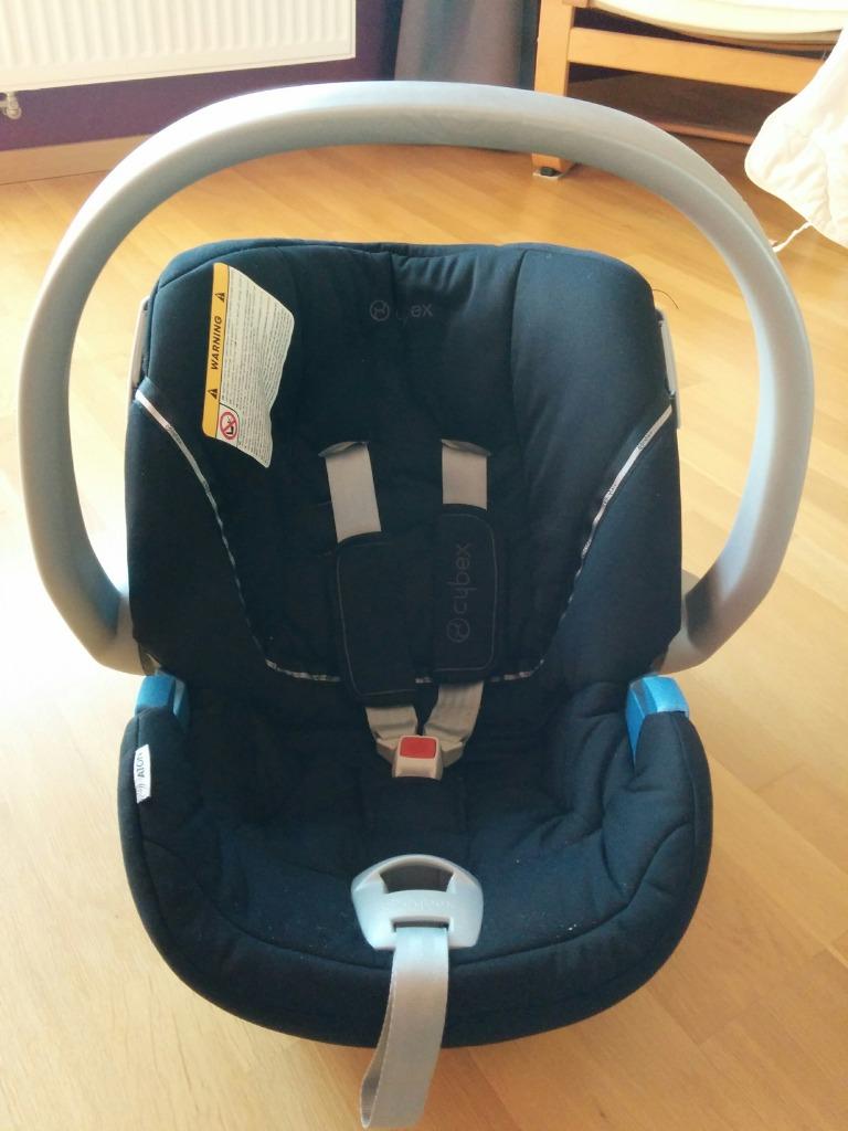 Maxi Cosy et sa base auto isofix, Enlèvement, Comme neuf, Poussette combi, Autres marques