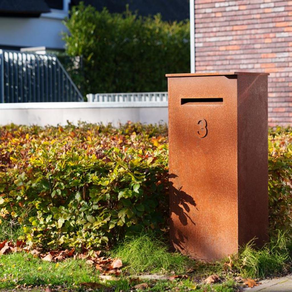 BOÎTE AUX LETTRES EN ACIER CORTEN (emballage), Envoi, Neuf, Fer, Sur pied